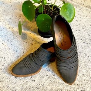 Coconuts by Matisse Strappy Ankle Booties